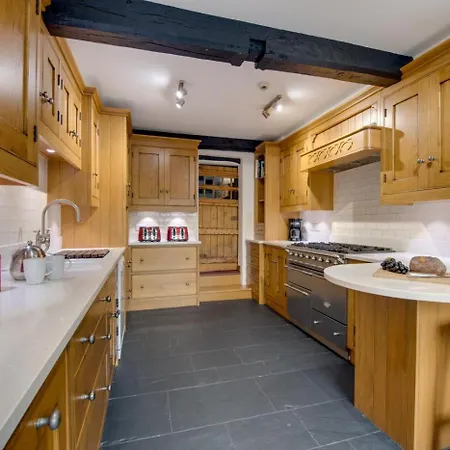 Holiday home 5 Bed In Oc-gl008